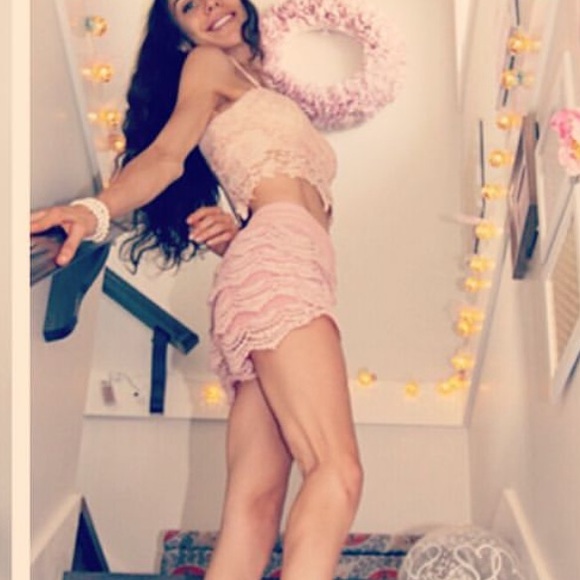 PINK LACY SKORT - Picture 2 of 2